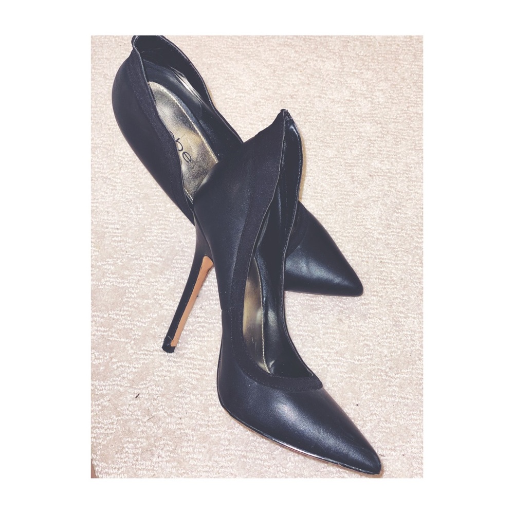 Bebe 4 1/2 inch Black Heels